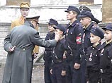 Премьер-министр этой федеральной земли Эдмунд Штойбер под бурные аплодисменты вручил "баварский Оскар" и 300 тыс. евро автору сценария и режиссеру Фолькеру Шлендорфу Премьер-министр этой федеральной земли Эдмунд Штойбер под бурные аплодисменты вручил "баварский Оскар" и 300 тыс. евро автору сценария и режиссеру Фолькеру Шлендорфу