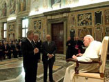 Это одна из самых больших аудиенций в Ватикане, которую проводит Папа Римский, встречаясь с представителями иудаизма