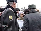 Льготники Хабаровска пикетировали здание Думы