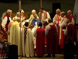 Джин Робинсон был рукоположен во епископа Нью-Гемпширского в 2003 году, и  генеральная конвенция Епископальной церкви - высший орган этой деноминации - одобрила эту хиротонию