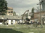 По словам очевидца, люди требуют встречи с руководством Северной Осетии и объективного расследования теракта По словам очевидца, люди требуют встречи с руководством Северной Осетии и объективного расследования теракта