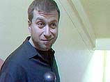 Роман Абрамович родился 24 октября 1966 года в Саратове (по другим данным - в Сыктывкаре).