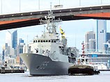 Фрегат австралийских ВМС Ballarat сел на мель в Индийском океане