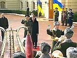 Ющенко принял парад представителей родов Вооруженных сил Украины