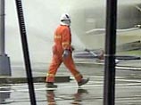 Шесть нью-йоркских пожарных были вынуждены выброситься из окна четвертого этажа горящего здания в минувшее воскресенье