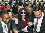 Судебные слушания по делу Майкла Джексона назначены на 31 января. Его обвиняют в в сексуальных домогательствах к несовершеннолетним, спаивании детей, заговоре с целью похищения, неправомерном лишении свободы и вымогательстве