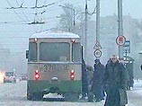 В акции протеста участвует до пятисот водителей, в том числе и двести предпринимателей, заключивших договоры с единственным в Южно-Сахалинске муниципальным пассажирским предприятием на обслуживание большинства городских маршрутов В акции протеста участвует до пятисот водителей, в том числе и двести предпринимателей, заключивших договоры с единственным в Южно-Сахалинске муниципальным пассажирским предприятием на обслуживание большинства городских маршрутов