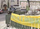 Сегодня у Лукьяновского следственного изолятора Киева, где третий день содержится Юлия Тимошенко, появились пикеты. Совсем немногочисленные, но внимание милиции они сразу же привлекли