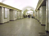Две станции петербургского метро - "Сенная Площадь" и "Садовая" - были закрыты с 16:40 по московскому времени из-за угрозы теракта