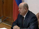 В среду премьер-министр РФ Михаил Фрадков подписал постановление "Об обеспечении служебным и гражданским оружием, патронами к нему и специальными средствами работников организаций федеральной почтовой связи" В среду премьер-министр РФ Михаил Фрадков подписал постановление "Об обеспечении служебным и гражданским оружием, патронами к нему и специальными средствами работников организаций федеральной почтовой связи"