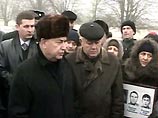 "Версия": женщины Беслана требуют отставки Дзасохова и надеются на референдум "Версия": женщины Беслана требуют отставки Дзасохова и надеются на референдум