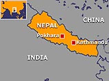 Королевство Непал расположено в Гималаях между Индией и Тибетским автономным районом Китая. На севере граничит с КНР, на юге, западе и востоке с Индией