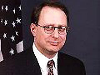 Акционеры ЮКОСа Брудно и Дубов не могут быть арестованы в США, заявил американский посол в РФ Акционеры ЮКОСа Брудно и Дубов не могут быть арестованы в США, заявил американский посол в РФ