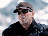 21-ю серию бондианы снимет Мартин Кэмпбелл 21-ю серию бондианы снимет Мартин Кэмпбелл