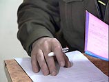Алла Агранович заявила, что неизвестный с чердака через окно проник к ней в квартиру и похитил драгоценности, норковую шубу, фотоаппарат, ноутбук и скрылся Алла Агранович заявила, что неизвестный с чердака через окно проник к ней в квартиру и похитил драгоценности, норковую шубу, фотоаппарат, ноутбук и скрылся