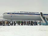 Ранее в "Шереметьеве", "Домодедове" и "Внукове" из-за сильного ветра и снега были отменены в общей сложности 37 рейсов