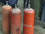 В городе Сарапул (Удмуртская республика) в одной из квартир двухэтажного дома произошел взрыв газового баллона, пострадала женщина В городе Сарапул (Удмуртская республика) в одной из квартир двухэтажного дома произошел взрыв газового баллона, пострадала женщина