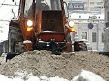 Коммунальные службы ведут подготовку к сильным снегопадам, которые обрушатся на столицу в ближайшую субботу. За три дня в городе может выпасть до 20 сантиметров снега
