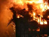 В Мадриде в результате пожара разрушено 32-этажное офисное здание "Виндзор". Пожар вспыхнул сегодня ночью около 02:00 мск. Высота здания составляла 206 метров