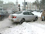 На дорогах Москвы из-за метели осложнилась ситуация На дорогах Москвы из-за метели осложнилась ситуация