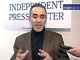 Он добавил, что трем членам Комитета поручено выяснить этот вопрос в течение недели, проведя переговоры с Григорием Явлинским, другими руководителями "Яблока", а также членами президиума СПС Он добавил, что трем членам Комитета поручено выяснить этот вопрос в течение недели, проведя переговоры с Григорием Явлинским, другими руководителями "Яблока", а также членами президиума СПС