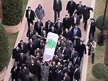 Старший сын погибшего премьер-министра Ливана Рафика Харири - Бага, сопровождавший гроб с телом отца, пострадал в давке во время похоронной церемонии и отправлен в больницу