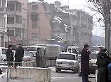 По поводу содержания кассет, он сказал, что на одной из них под названием "Чеченские приколы" содержится видеозапись подрыва автобуса с сотрудниками ОМОН Чечни По поводу содержания кассет, он сказал, что на одной из них под названием "Чеченские приколы" содержится видеозапись подрыва автобуса с сотрудниками ОМОН Чечни