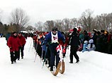 Сто норвежцев на одной паре лыж въехали в книгу рекордов Гинесса