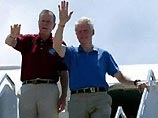 Два бывших президента США, Джордж Буш-старший и Билл Клинтон, прибыли в Таиланд, откуда начнут поездку по четырем странам, больше других пострадавших от декабрьского 9-балльного землетрясения и вызванного им цунами