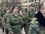 В Краснодаре по случаю праздника прошел массовый митинг протеста "против развала вооруженных сил страны и монетизации льгот" военнослужащим, военным пенсионерам и членам их семей