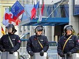 В Братиславе накануне встречи Путина и Буша активизировались антиглобалисты В Братиславе накануне встречи Путина и Буша активизировались антиглобалисты