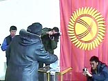 Киргизская оппозиция заявляет о массовых нарушениях на выборах в парламент