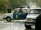 По имеющимся предварительным данным, машина премьера была обстреляна у въезда в Сухуми в районе поселка Ачадара