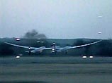 Его самолет Global Flyer стартовал в понедельник с аэродрома города Салайна (штат Канзас). Путешественник планирует возвратиться в ту же точку в четверг, преодолев 37 тысяч км примерно за 66 часов Его самолет Global Flyer стартовал в понедельник с аэродрома города Салайна (штат Канзас). Путешественник планирует возвратиться в ту же точку в четверг, преодолев 37 тысяч км примерно за 66 часов