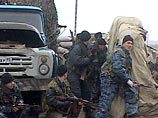 В Чечне обстреляно здание ОВД: 1 милиционер погиб, 16 ранены В Чечне обстреляно здание ОВД: 1 милиционер погиб, 16 ранены