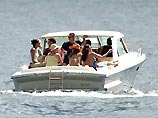 Джорджу Клуни мало трех вилл на озере Комо: он просит передать ему общественный пляж