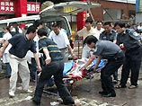 В селе Пусянь китайской провинции Шаньси в среду обрушилось здание школы. В результате трагедии погибли по меньшей мере 20 учащихся, а также много раненых, доставленных в местную больницу, сообщает Xinhua