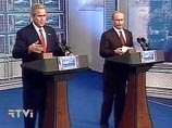 Как пишет американская газета The Washington Post, президент Буш наконец-то поговорил с Путиным о российской демократии, и за этой беседой наедине последовала их странная пресс-конференция в стиле "улыбайся и терпи"