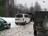 В погрануправлении ФСБ России по Северо-Западному федеральному округу (СЗФО) двое военнослужащих-пограничников захватили три автомата с боеприпасами и обстреляли гражданский автомобиль, в результате чего погибли трое пассажиров