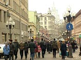 Юрий Лужков предлагает сделать подогрев тротуара на Старом Арбате