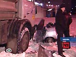 На служебной "ВАЗ-2110" лейтенант милиции выехал на перекресток, не уступив дорогу автомобилю МАЗ На служебной "ВАЗ-2110" лейтенант милиции выехал на перекресток, не уступив дорогу автомобилю МАЗ