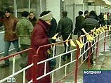 Около 100 российских наблюдателей задержаны при попытке въехать в Молдавию