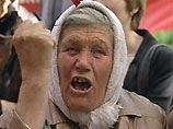 В Казани митинг против повышения цен и за повышение пенсий собрал около 150 человек В Казани митинг против повышения цен и за повышение пенсий собрал около 150 человек