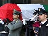 В Риме в понедельник утром состоялась церемония государственных похорон погибшего в Ираке майора итальянской военной разведки SISMI Николы Калипари