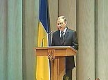По его словам, "договоренность между Кучмой и Ющенко о гарантиях юридической неприкосновенности экс-президенту и его семье была достигнута во время предвыборной кампании" По его словам, "договоренность между Кучмой и Ющенко о гарантиях юридической неприкосновенности экс-президенту и его семье была достигнута во время предвыборной кампании"