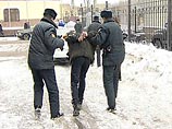 В Москве по делу об убийстве майора милиции задержаны пятеро подростков В Москве по делу об убийстве майора милиции задержаны пятеро подростков