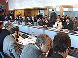 Об этом говорится в резолюции "О ситуации вокруг НТВ", принятой на заседании ЦСО в минувшие выходные Об этом говорится в резолюции "О ситуации вокруг НТВ", принятой на заседании ЦСО в минувшие выходные