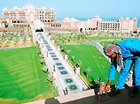В Арабских Эмиратах построен самый дорогой в мире отель с номерами стоимостью до 13 тыс. долларов