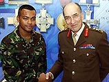 "За все несколько десятилетий военной службы я никогда не чувствовал такой гордости за британскую армию", - заявил командующий армией Великобритании генерал Майк Джексон