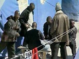 В Марокко предотвращена попытка массового самоубийства безработных В Марокко предотвращена попытка массового самоубийства безработных